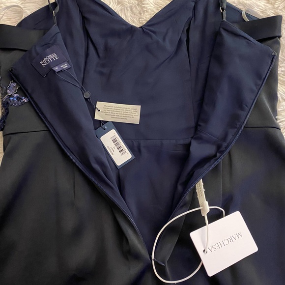 NWT Marchesa Notte Sweetheart Neckline Embroidery Satin Navy Gown - Picture 11 of 17